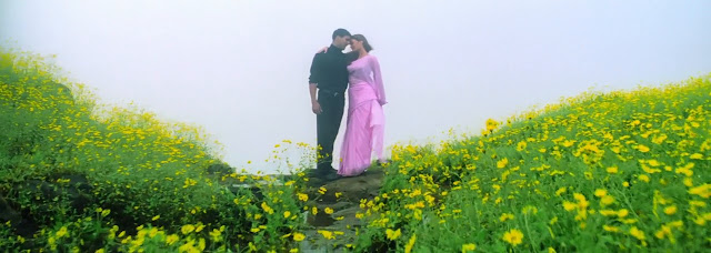 Khakee 2004 Full Movie 300MB 700MB BRRip BluRay DVDrip DVDScr HDRip AVI MKV MP4 3GP Free Download pc movies