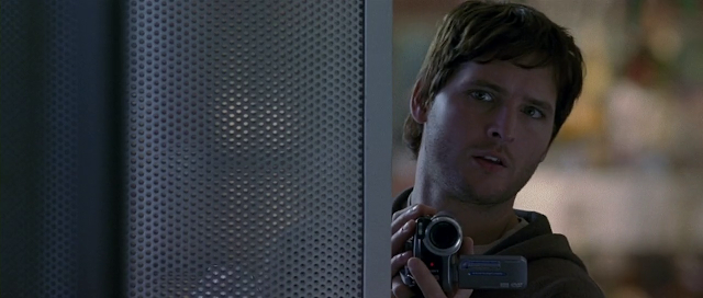 Hollow Man 2 (2006) Full Movie 300MB 700MB BRRip BluRay DVDrip DVDScr HDRip AVI MKV MP4 3GP Free Download pc movies