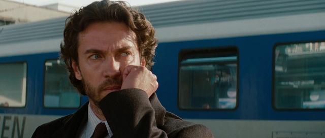 Single Resumable Download Link For Movie The Tourist 2010 Download And Watch Online For Free