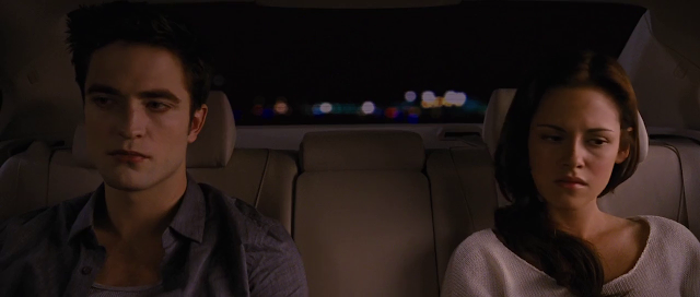 Splited 200mb Resumable Download Link For Movie The Twilight Saga Breaking Dawn Part 1 (2011) Download And Watch Online For Free