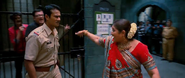 Khichdi The Movie 2010 Full Movie 300MB 700MB BRRip BluRay DVDrip DVDScr HDRip AVI MKV MP4 3GP Free Download pc movies